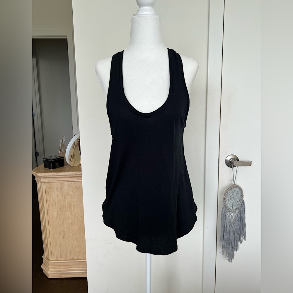 ARITZIA TNA Racerback Tank Top